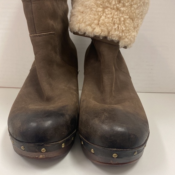 UGG Australia Women's Lynnea II Sheepskin Clog Boots 9 - Picture 9 of 12
